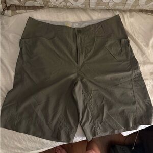 Mountain Hardwear Dark Olive Cargo Shorts
